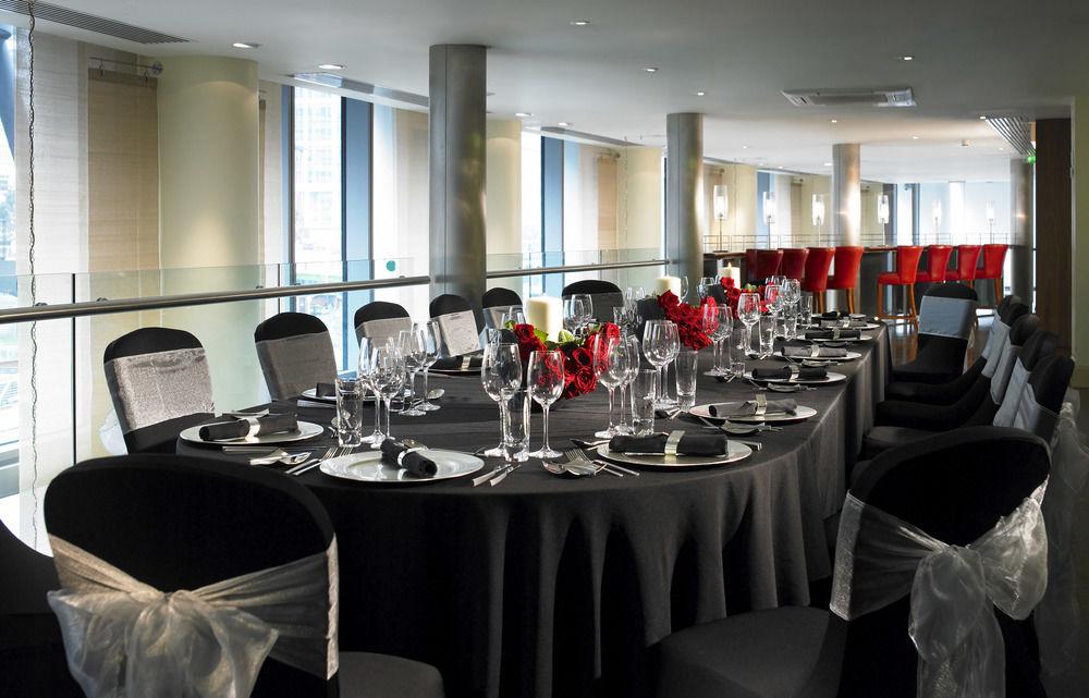 London Marriott Hotel Canary Wharf Exteriér fotografie The Gallery at the National Portrait Gallery, London