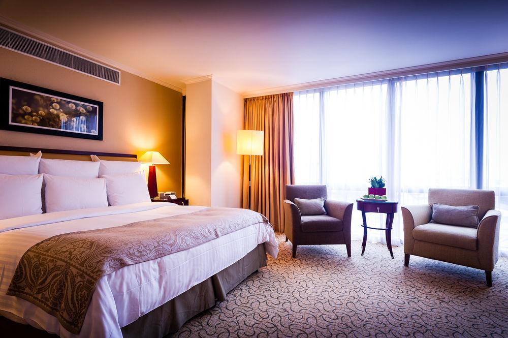 London Marriott Hotel Canary Wharf Exteriér fotografie A room at the hotel