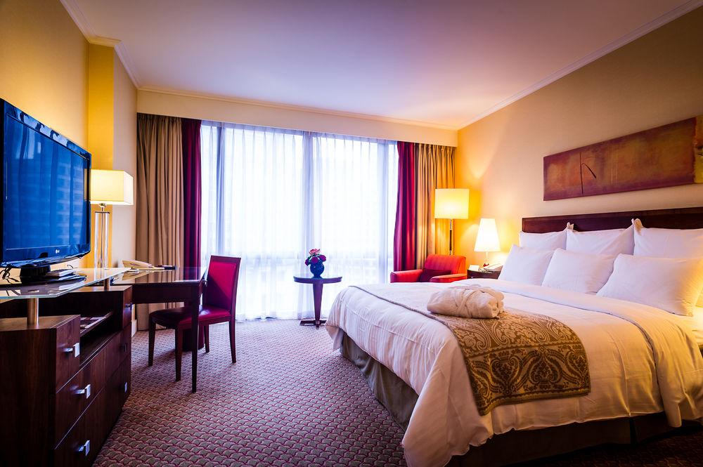 London Marriott Hotel Canary Wharf Exteriér fotografie A room at the Sheraton Addis Ababa Hotel