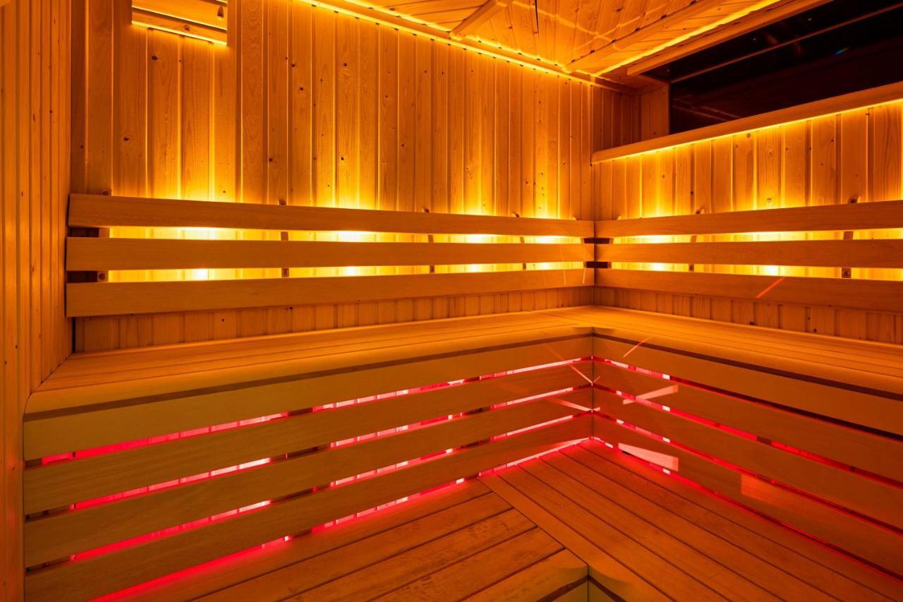 London Marriott Hotel Canary Wharf Exteriér fotografie A modern Finnish sauna