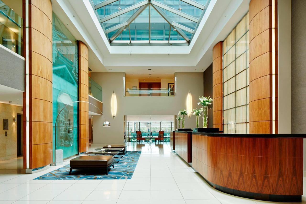 London Marriott Hotel Canary Wharf Exteriér fotografie The lobby of the Westin Palace, Brussels