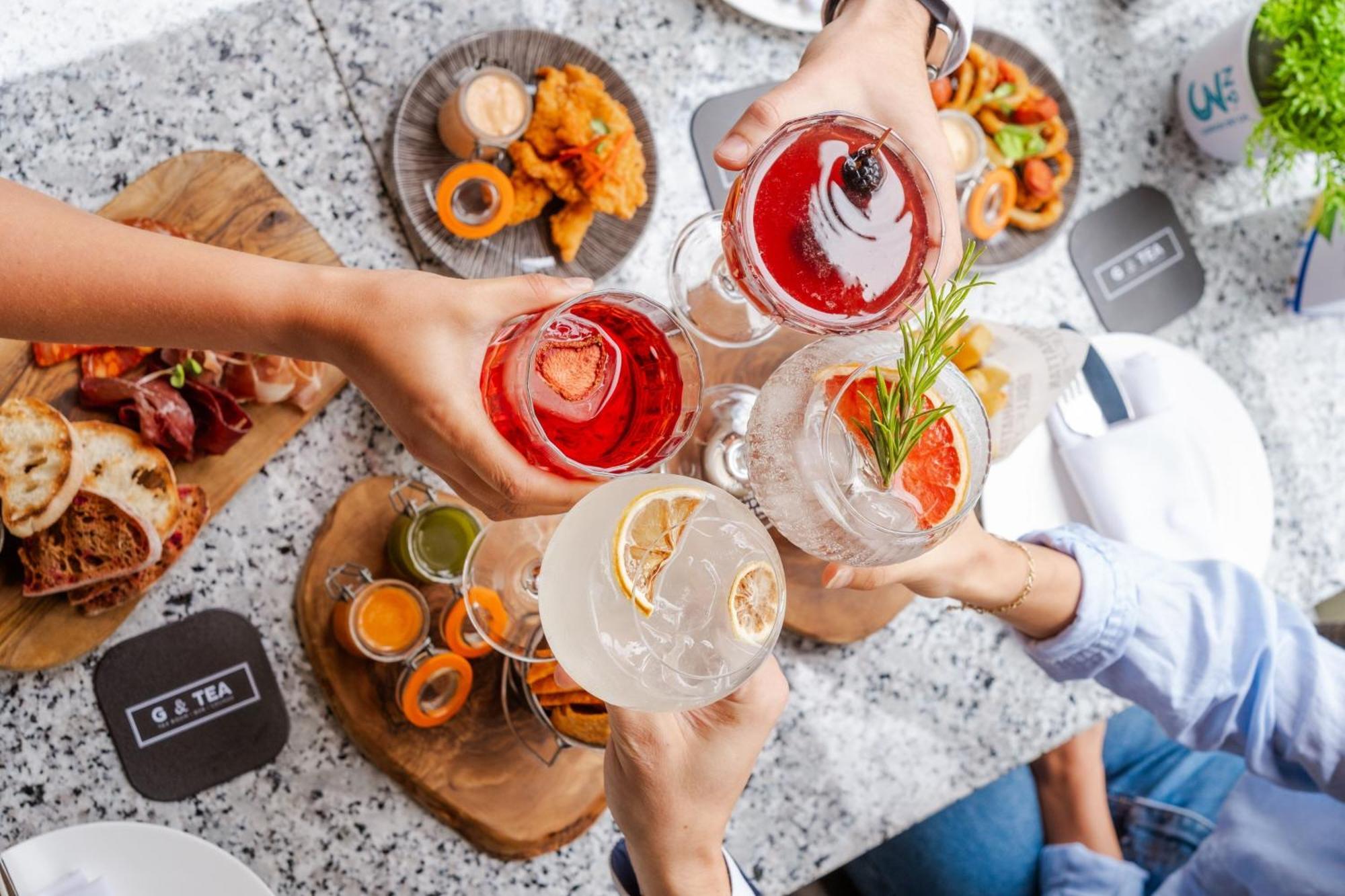 London Marriott Hotel Canary Wharf Exteriér fotografie Gin and tonic